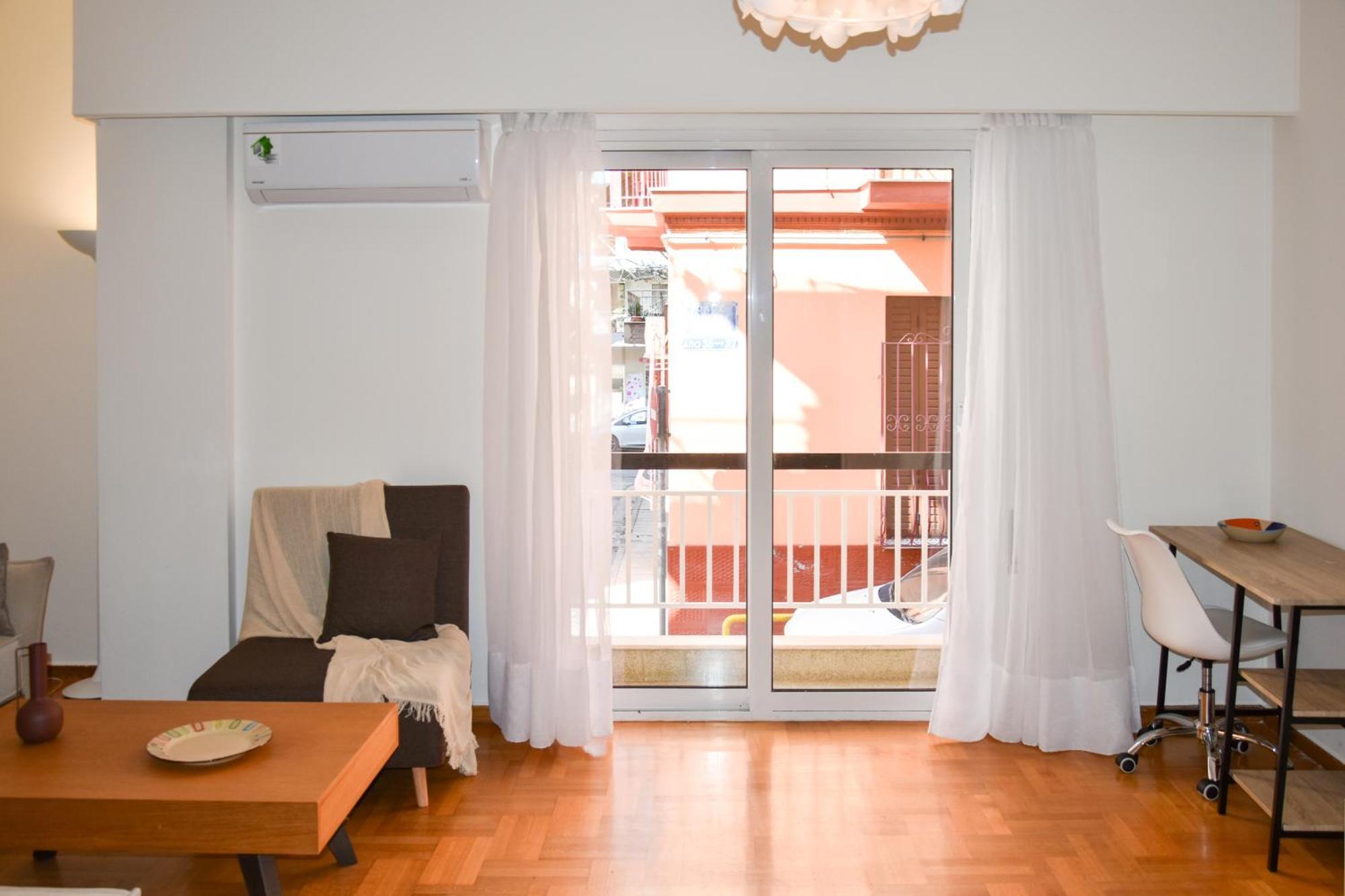 Spacious Modern Apartment In Pagkrati Athens Exterior photo